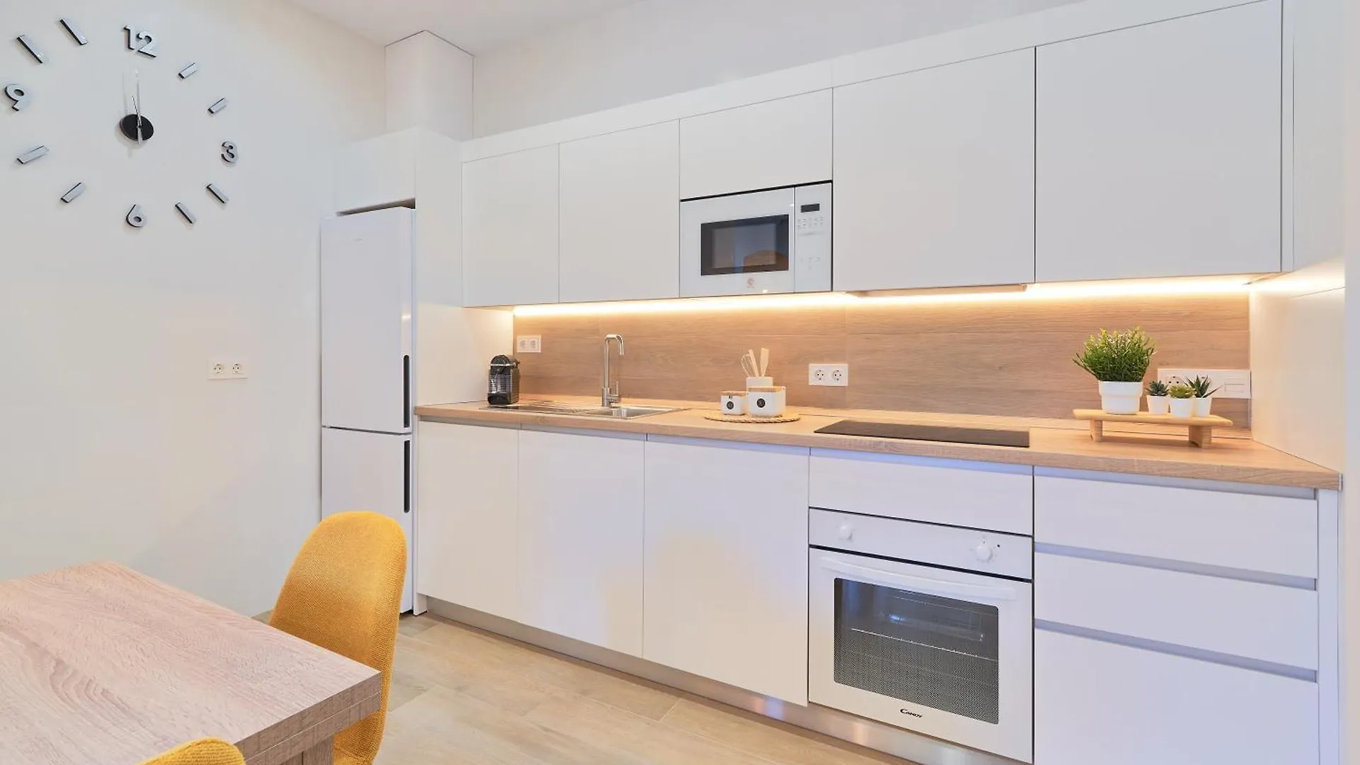 Iloftmalaga Marina Playa Huelin Apartamento 0*,  Espanha